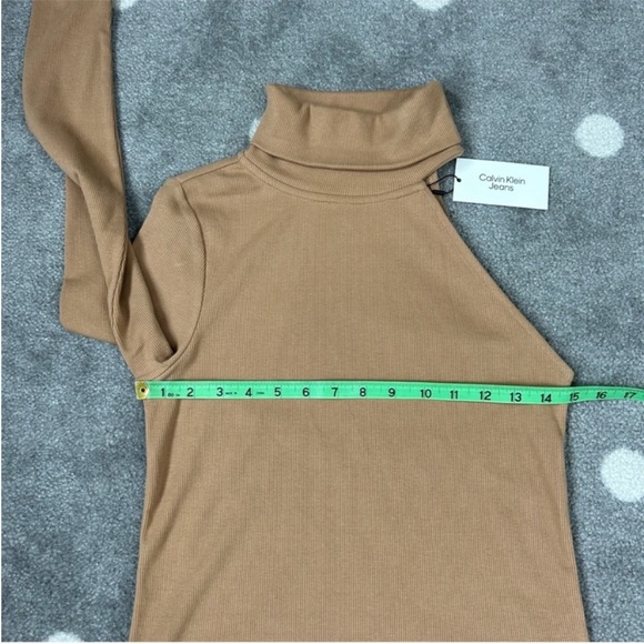 NWT Calvin Klein Jeans One-Shoulder Turtleneck Top - Picture 6 of 10
